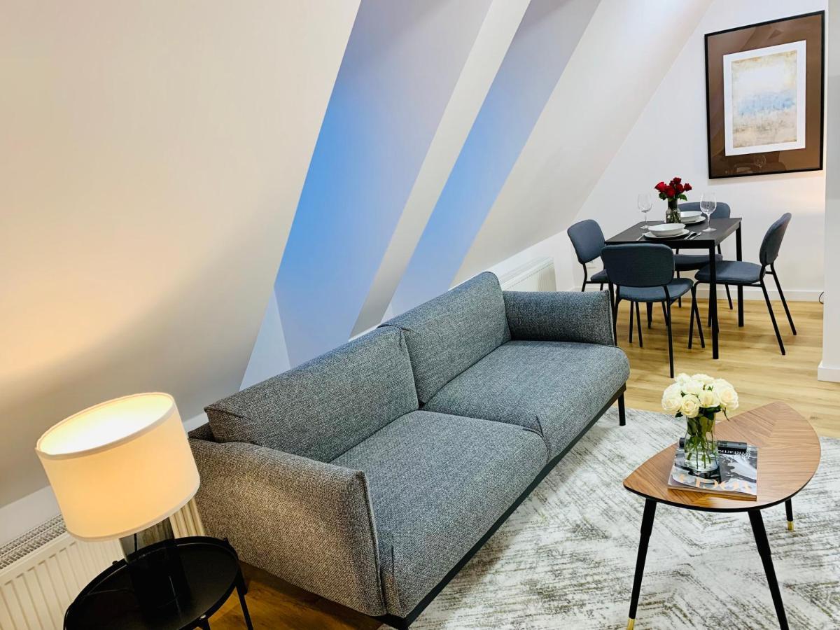 Hotel, Apartament Pod Zlotym Lwem W Samym Centrum Miasta Z Darmowym Parkingiem VII โควอตสโก ภายนอก รูปภาพ